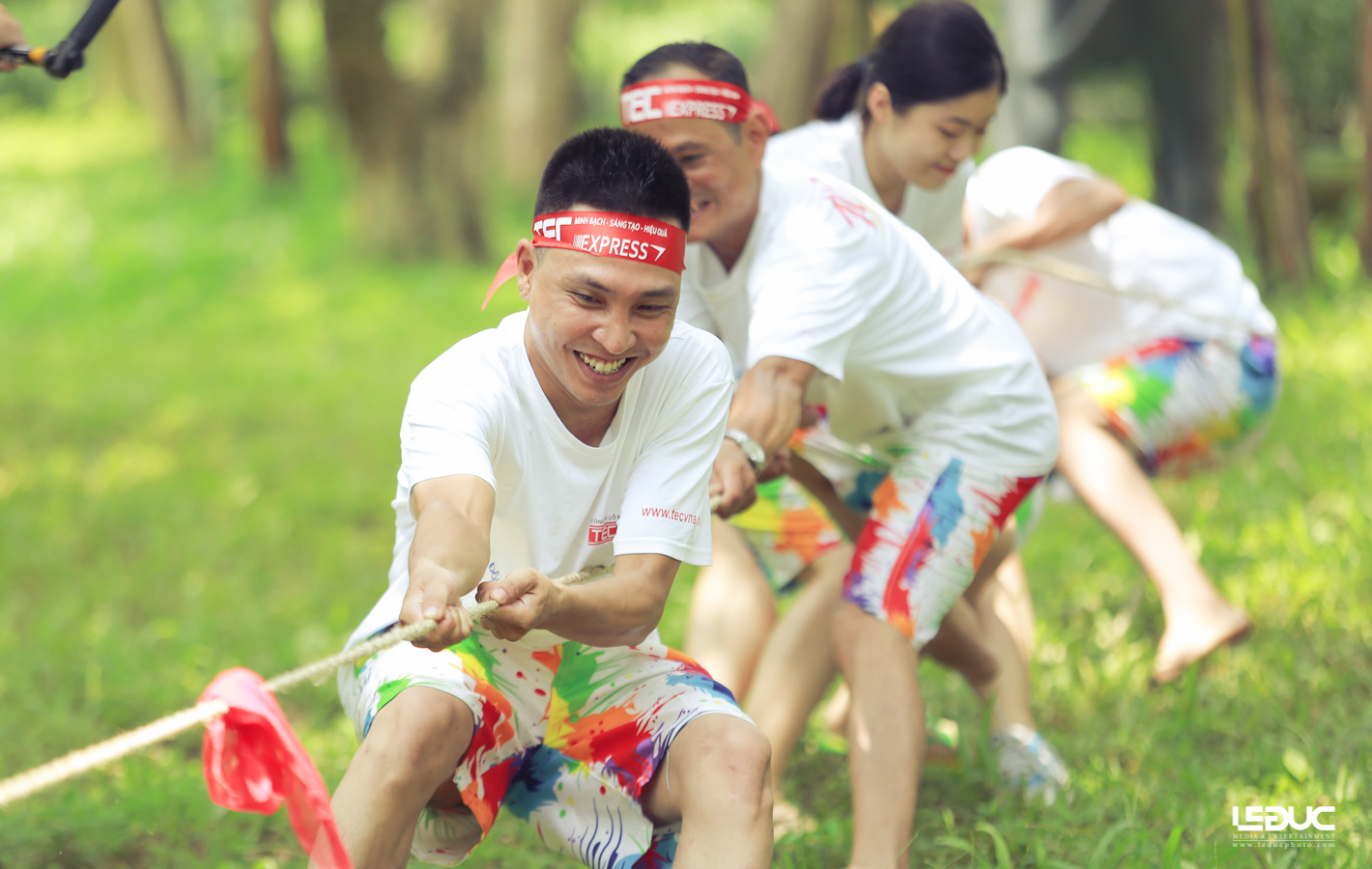 CHUYỂN PHÁT NHANH TEC _TEAM BUILDING