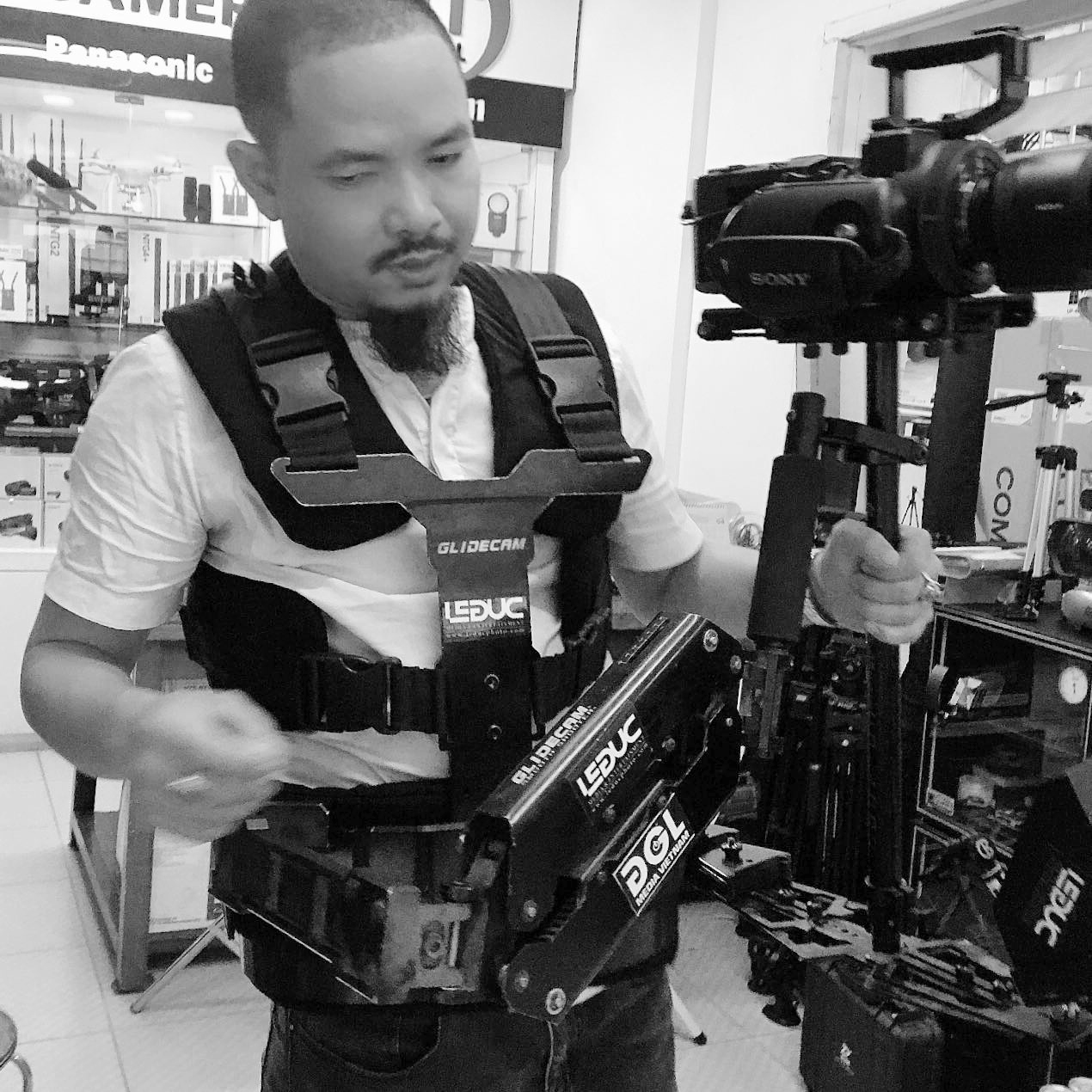 Các thiết bị cho 1 đoàn làm phim chuyên nghiệp